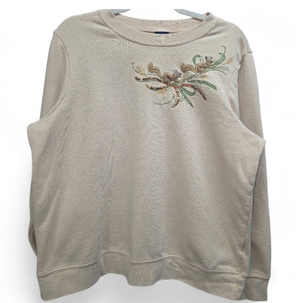 Basic Editions Cream Embroidered Squirrel Sweatshirt 1X Cozy Sequin Detail Soft